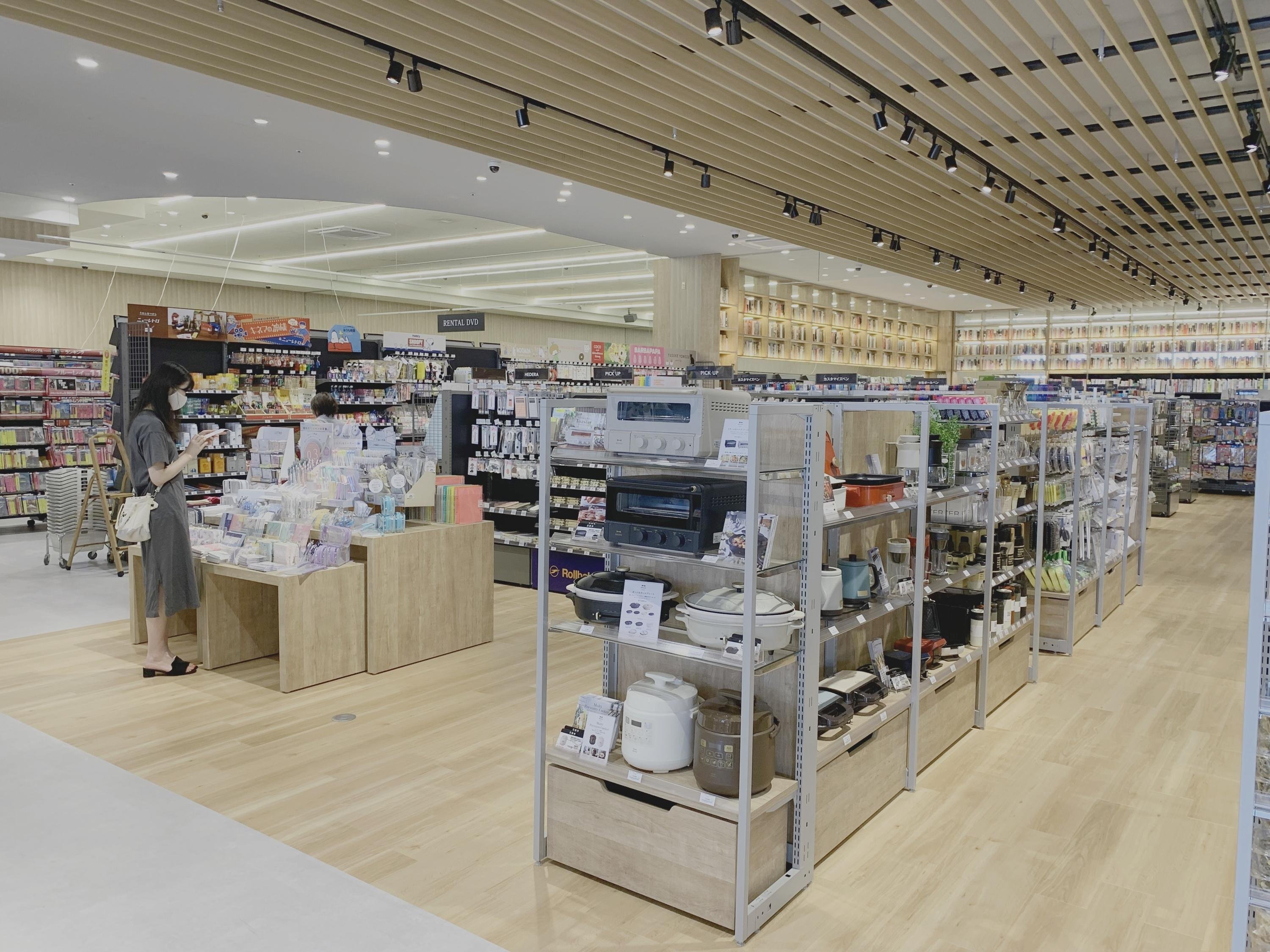 富山県初のTSUTAYA BOOKSTORE が誕生 「TSUTAYA BOOKSTORE 藤の木店